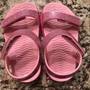 Native sandals. Pink sparkly. Size 8
